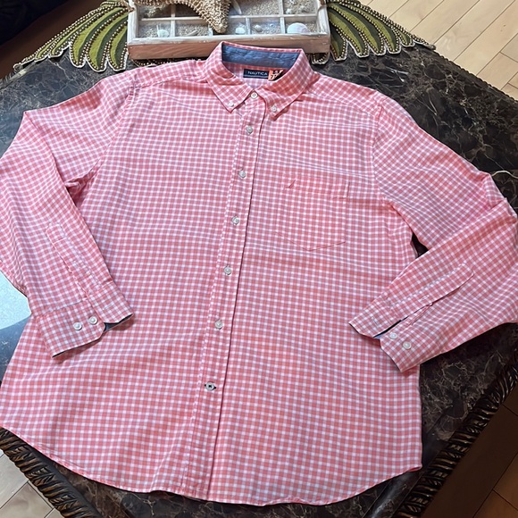 Peachy button down - Picture 1 of 7
